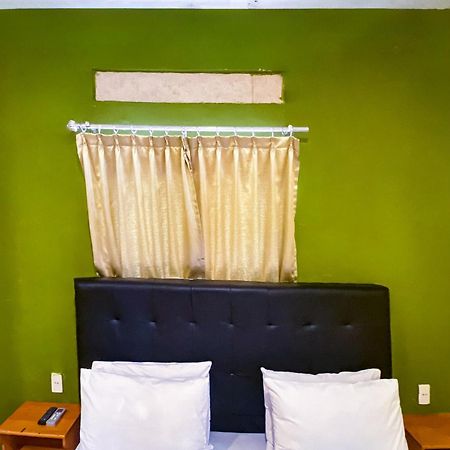 Hotel Reddoorz At Sentosa Jaya Helvetia Medan Zewnętrze zdjęcie
