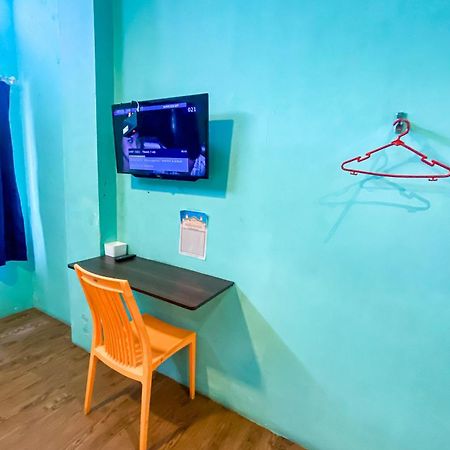 Hotel Reddoorz At Sentosa Jaya Helvetia Medan Zewnętrze zdjęcie