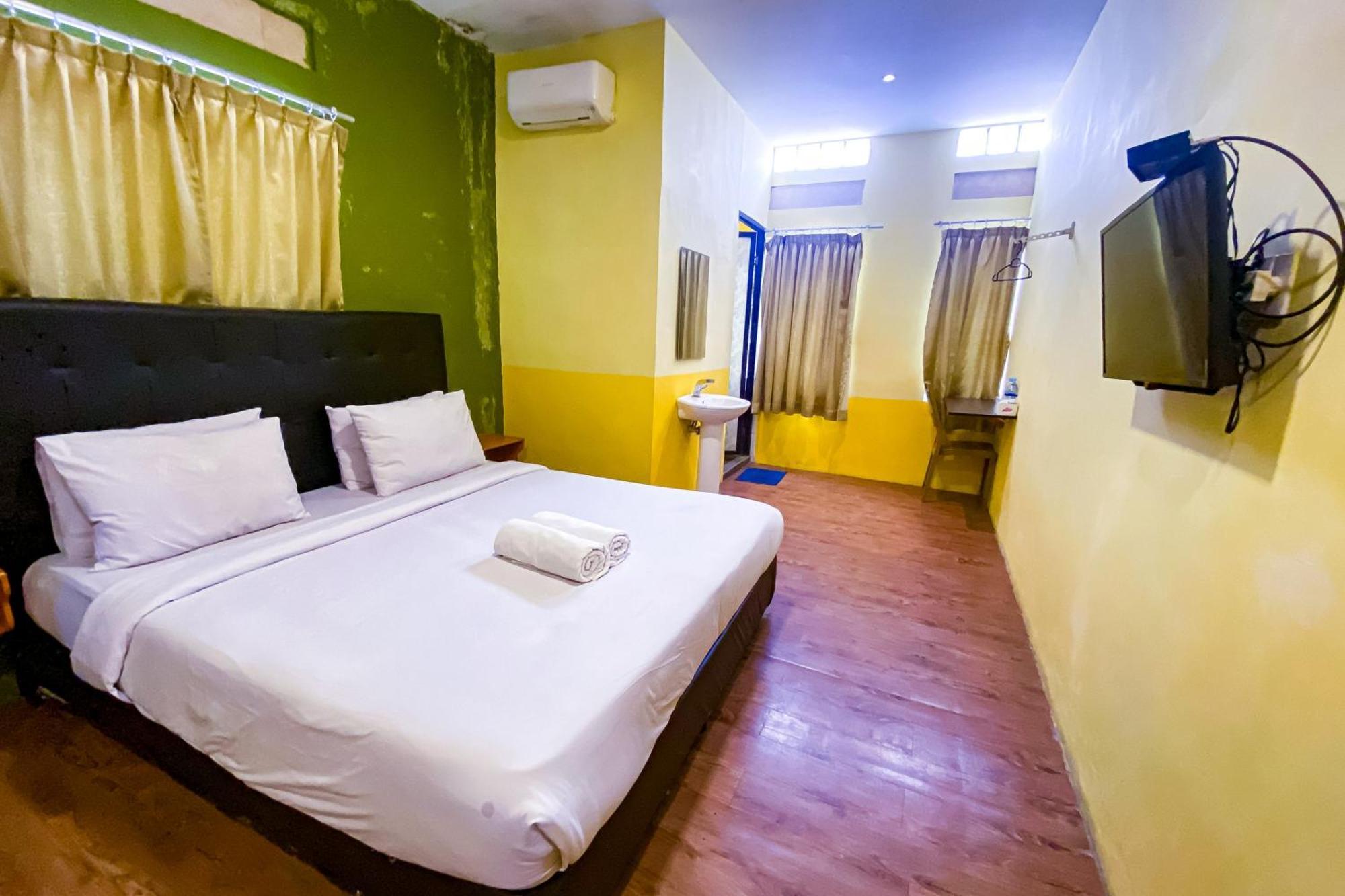 Hotel Reddoorz At Sentosa Jaya Helvetia Medan Zewnętrze zdjęcie