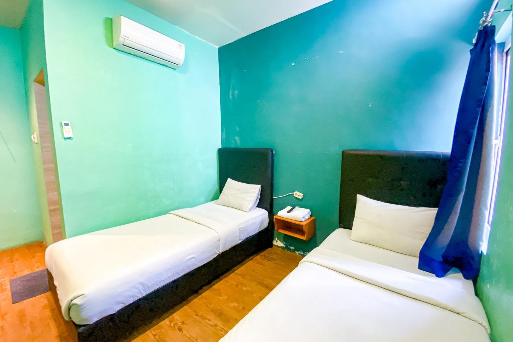 Hotel Reddoorz At Sentosa Jaya Helvetia Medan Zewnętrze zdjęcie