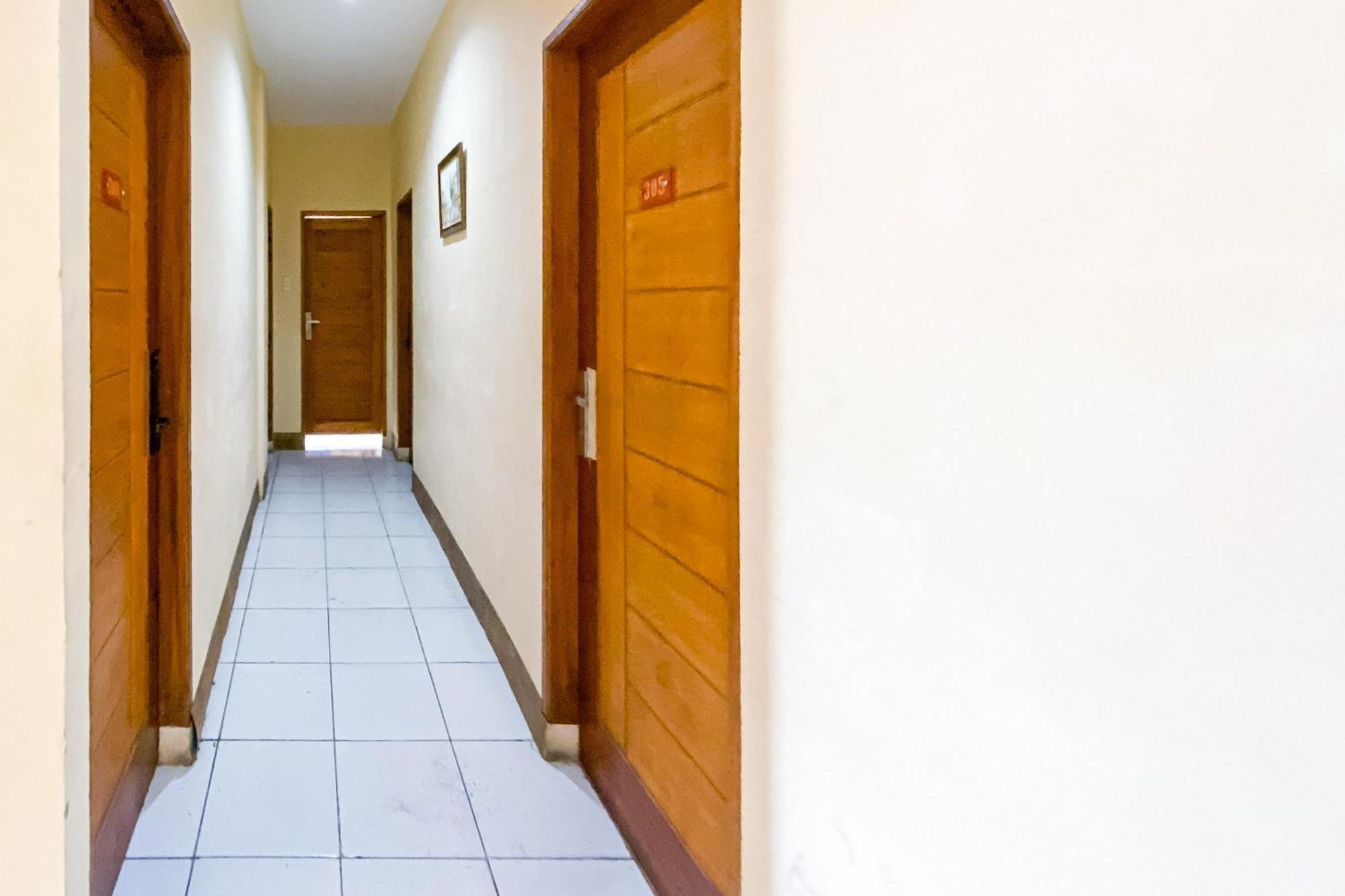 Hotel Reddoorz At Sentosa Jaya Helvetia Medan Zewnętrze zdjęcie