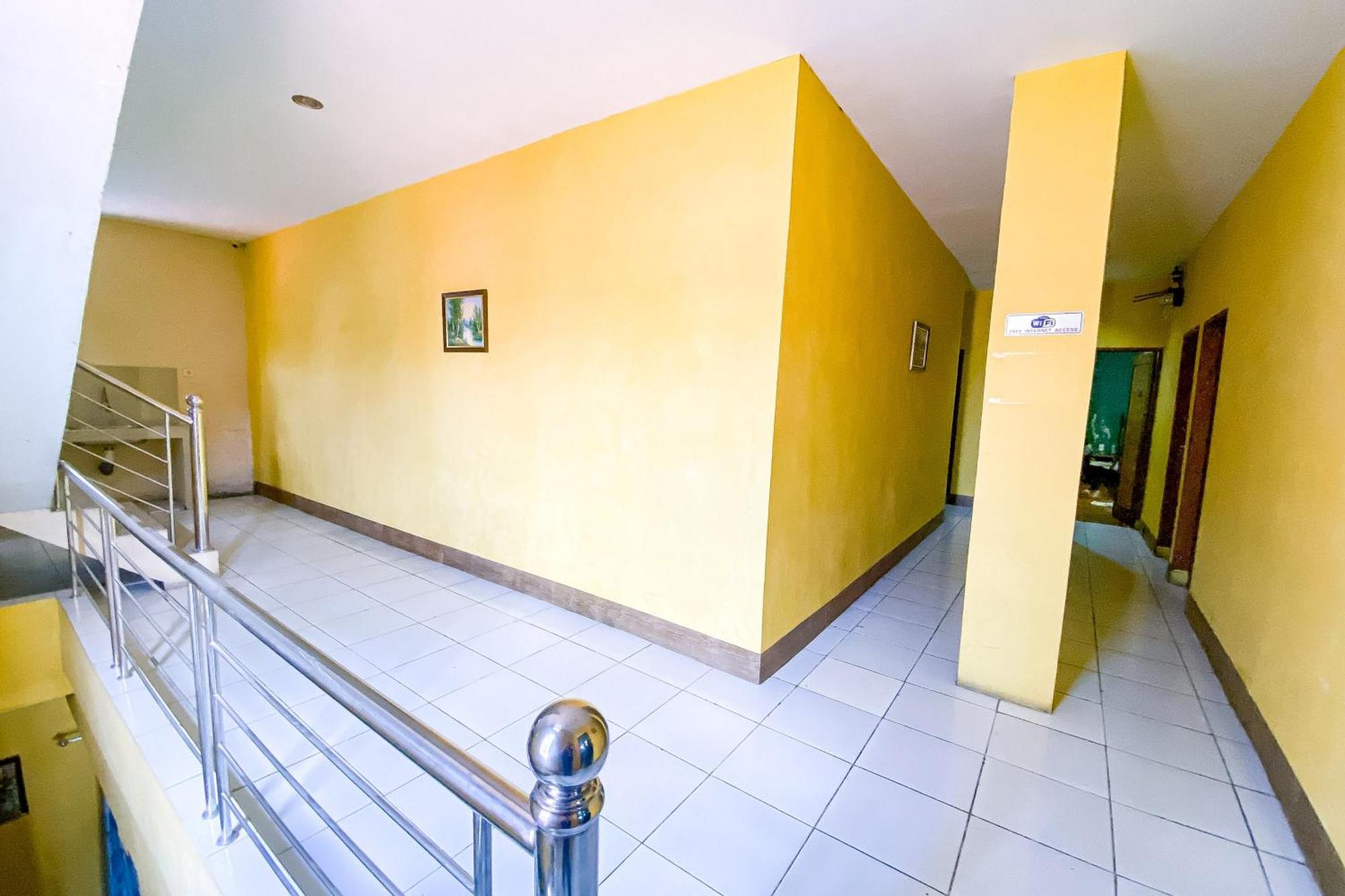 Hotel Reddoorz At Sentosa Jaya Helvetia Medan Zewnętrze zdjęcie