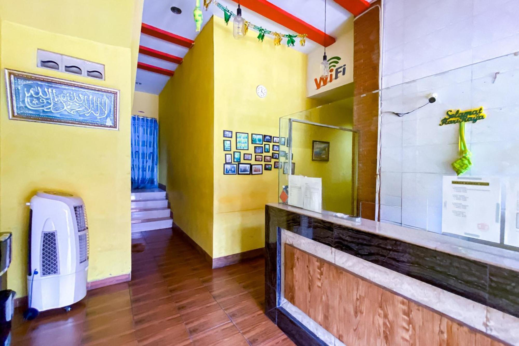 Hotel Reddoorz At Sentosa Jaya Helvetia Medan Zewnętrze zdjęcie